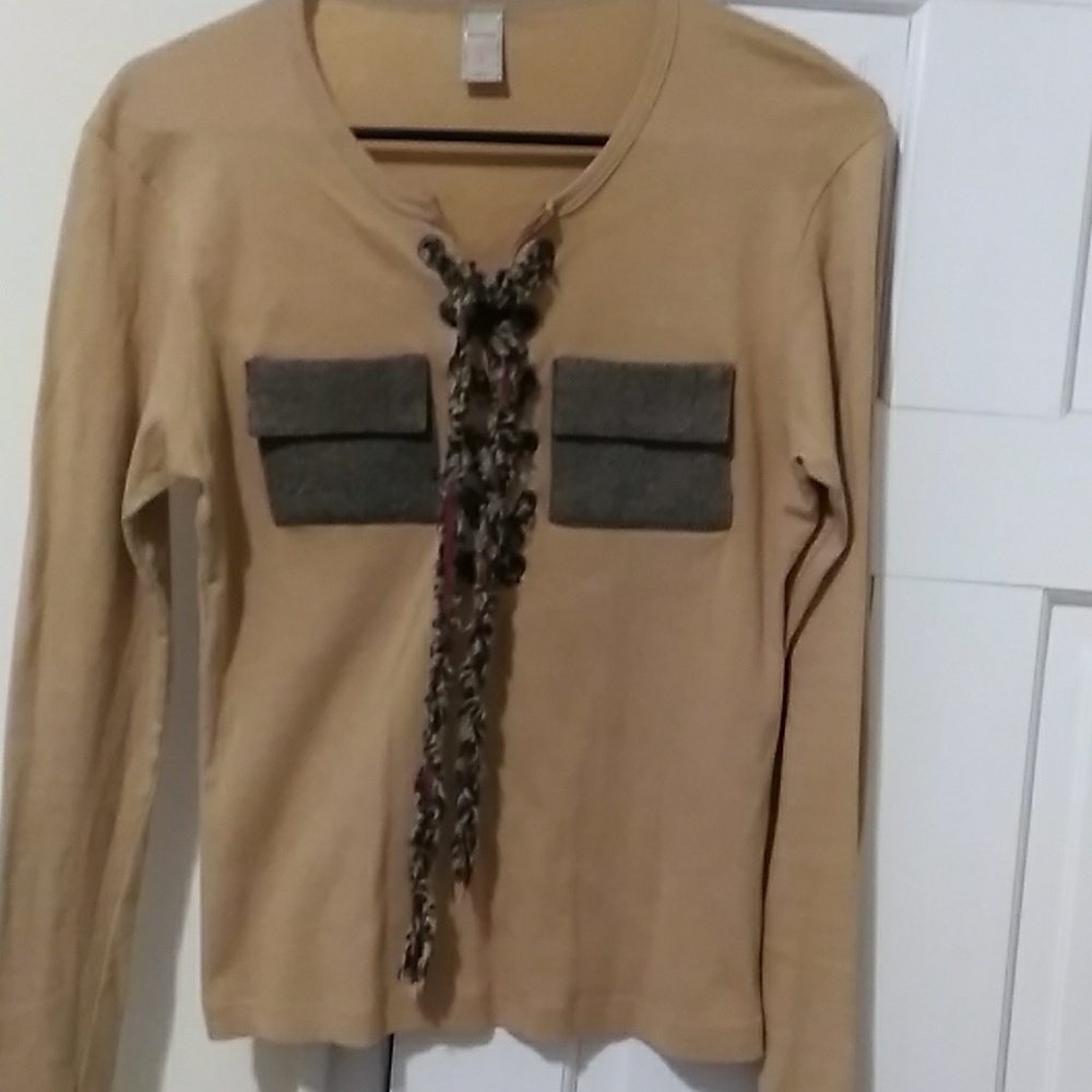 T SHIRT by PETRO ZILLIA size M/L